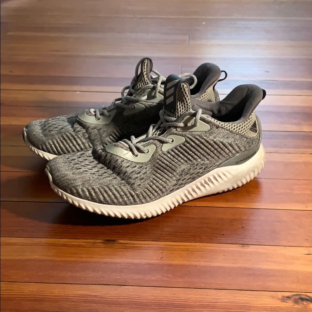 Adidas alphabounce